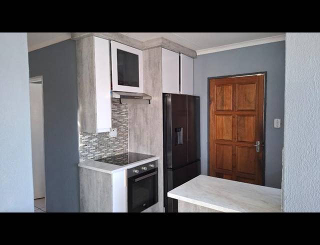 3 BEDROOM HOUSE FOR SALE IN SOSHANGUVE VV